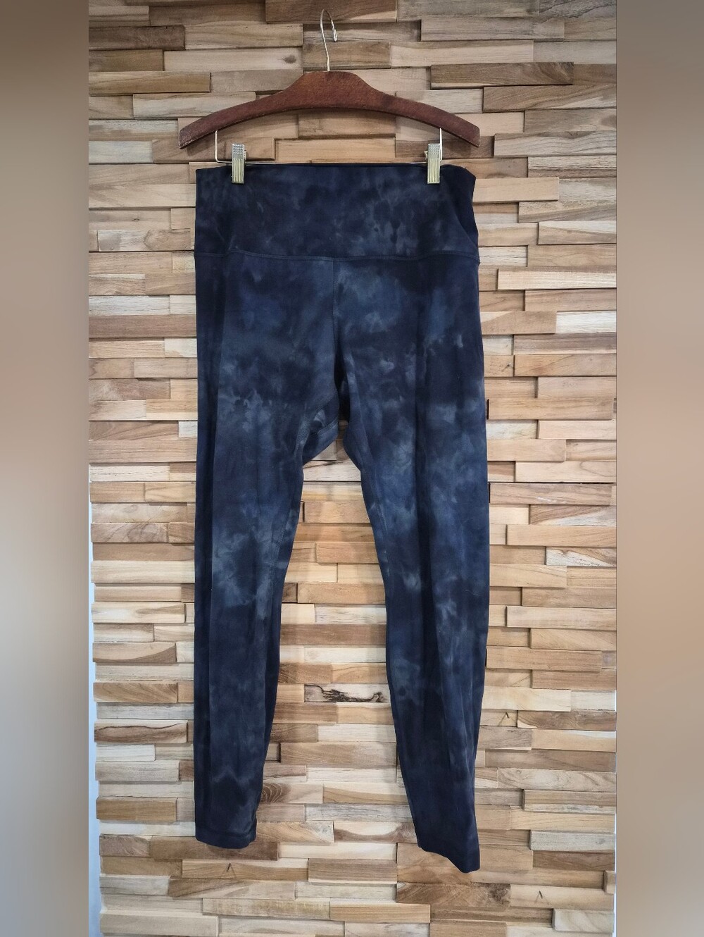 lululemon athletica Black/Grey Leggings - Size 14